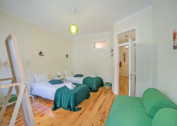 Διαμέρισμα Mouraria 2 Bedroom *