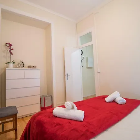 Apartment Mouraria 2 Bedroom Lisbon