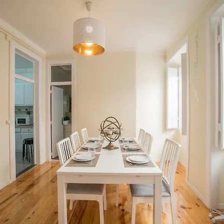 Mouraria 2 Bedroom Apartment *