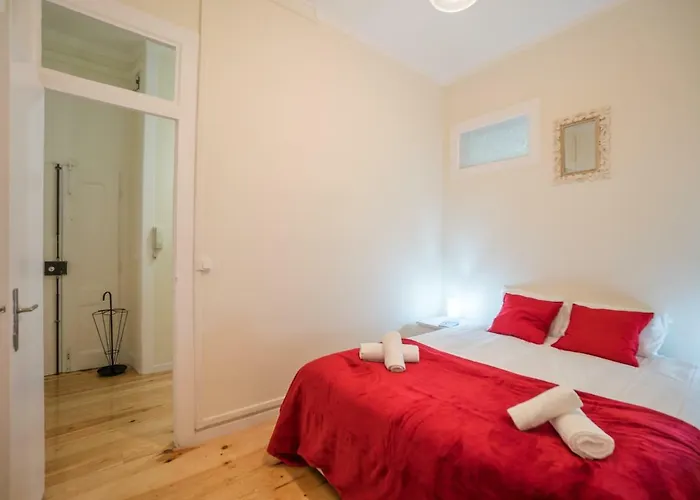 Mouraria 2 Bedroom شقة *