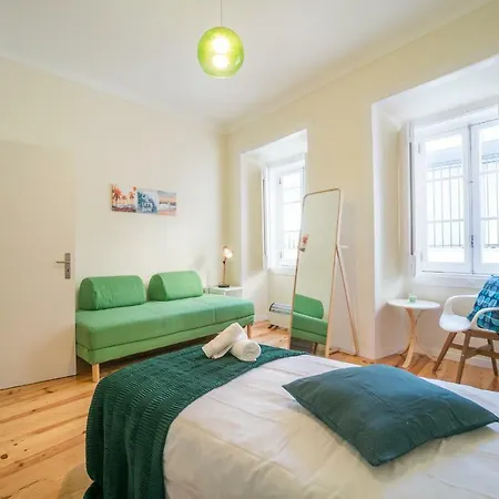Mouraria 2 Bedroom דירה *